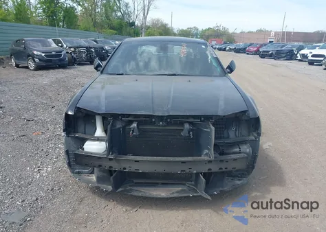 2022 Chrysler 300 S z USA, uszkodzony, nr VIN 2C3CCABT3NH107472